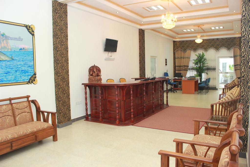 Jkab Park Hotel ตรินโคมาลี ภายนอก รูปภาพ
