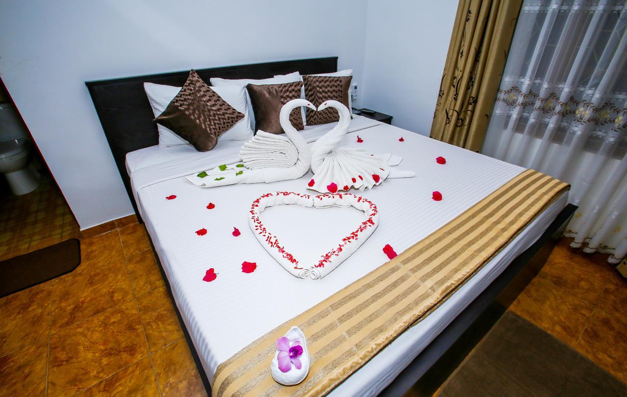 Jkab Park Hotel ตรินโคมาลี ภายนอก รูปภาพ