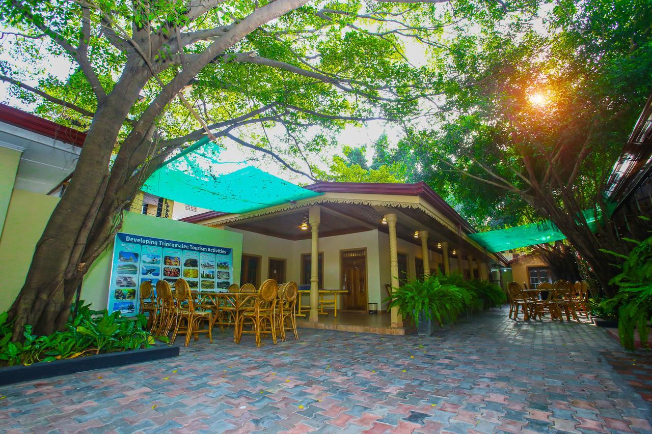 Jkab Park Hotel ตรินโคมาลี ภายนอก รูปภาพ