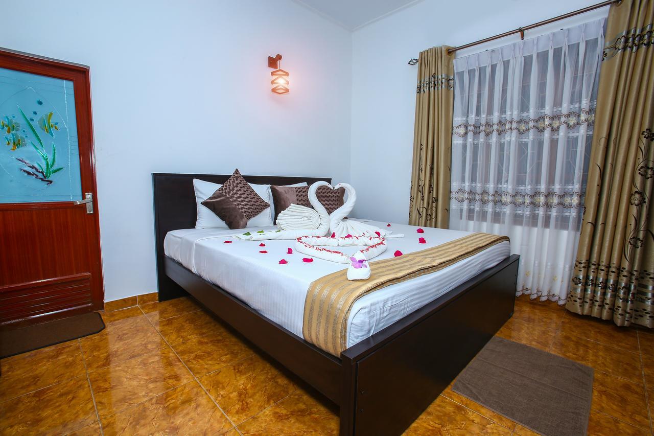 Jkab Park Hotel ตรินโคมาลี ภายนอก รูปภาพ