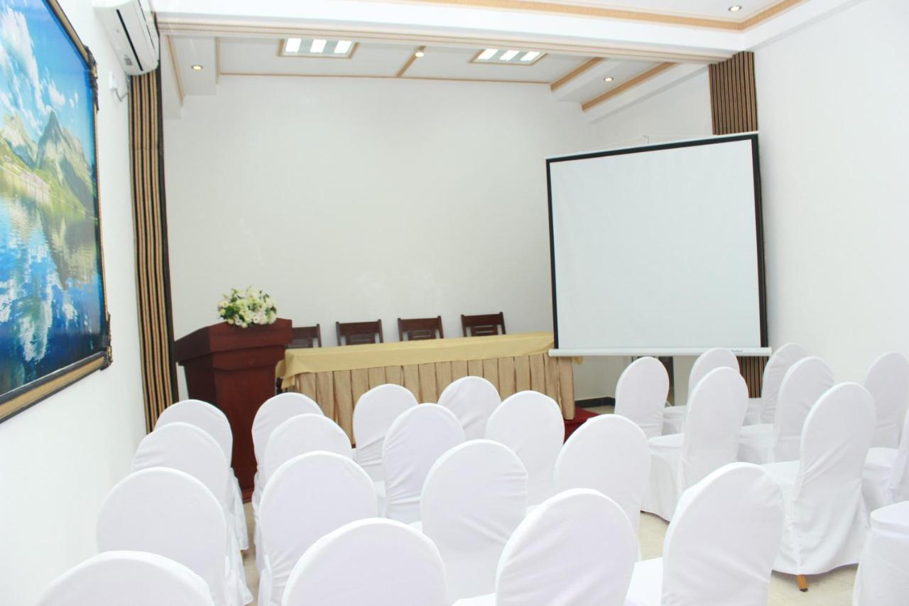 Jkab Park Hotel ตรินโคมาลี ภายนอก รูปภาพ